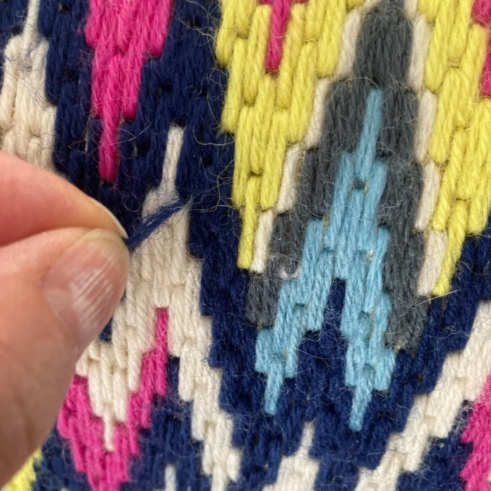 Jonathan Adler Bargello 20x20 Needlepoint Zigzag Throw Pillow Multicolor EUC